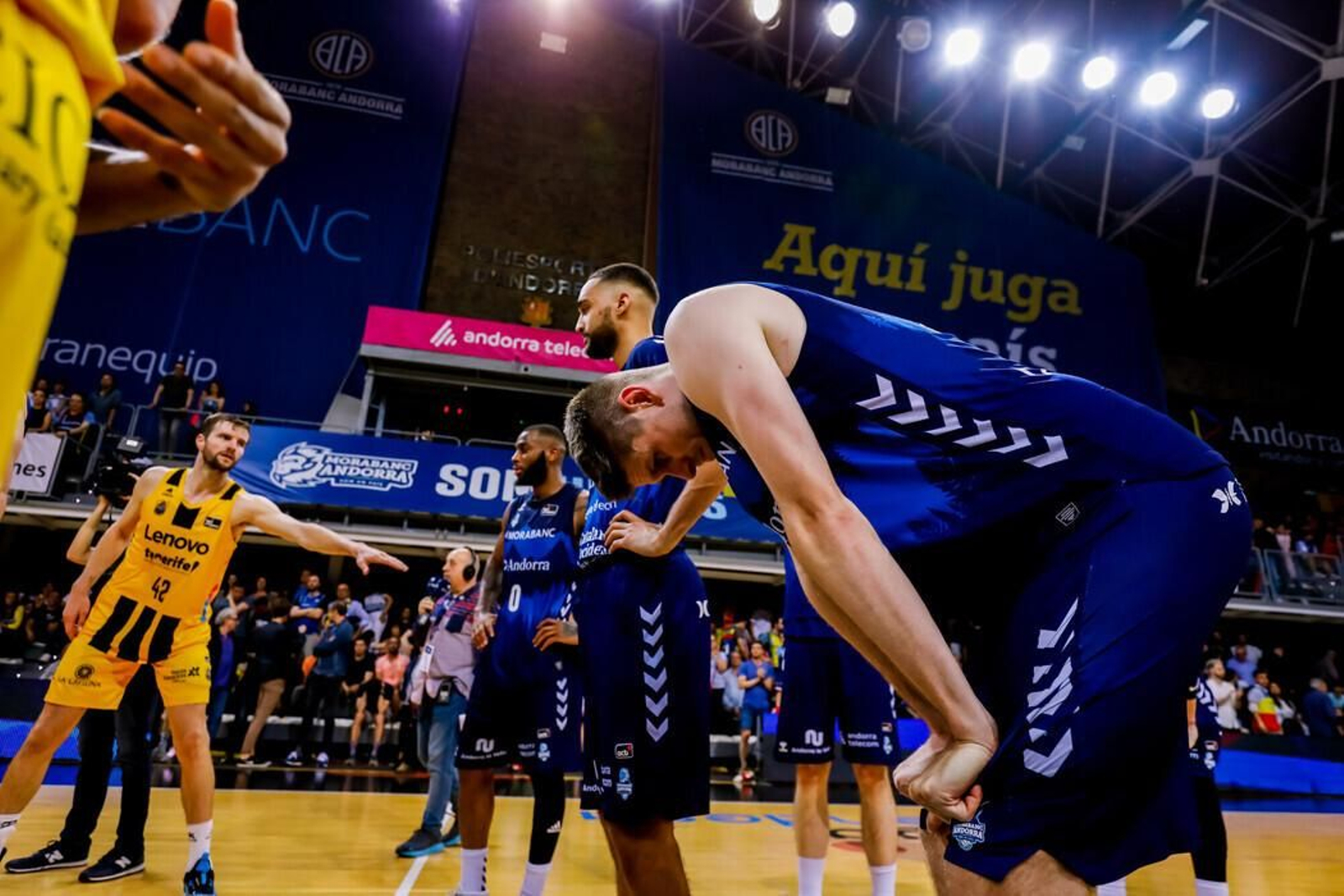 El MoraBanc Andorra se lamenta tras caer.