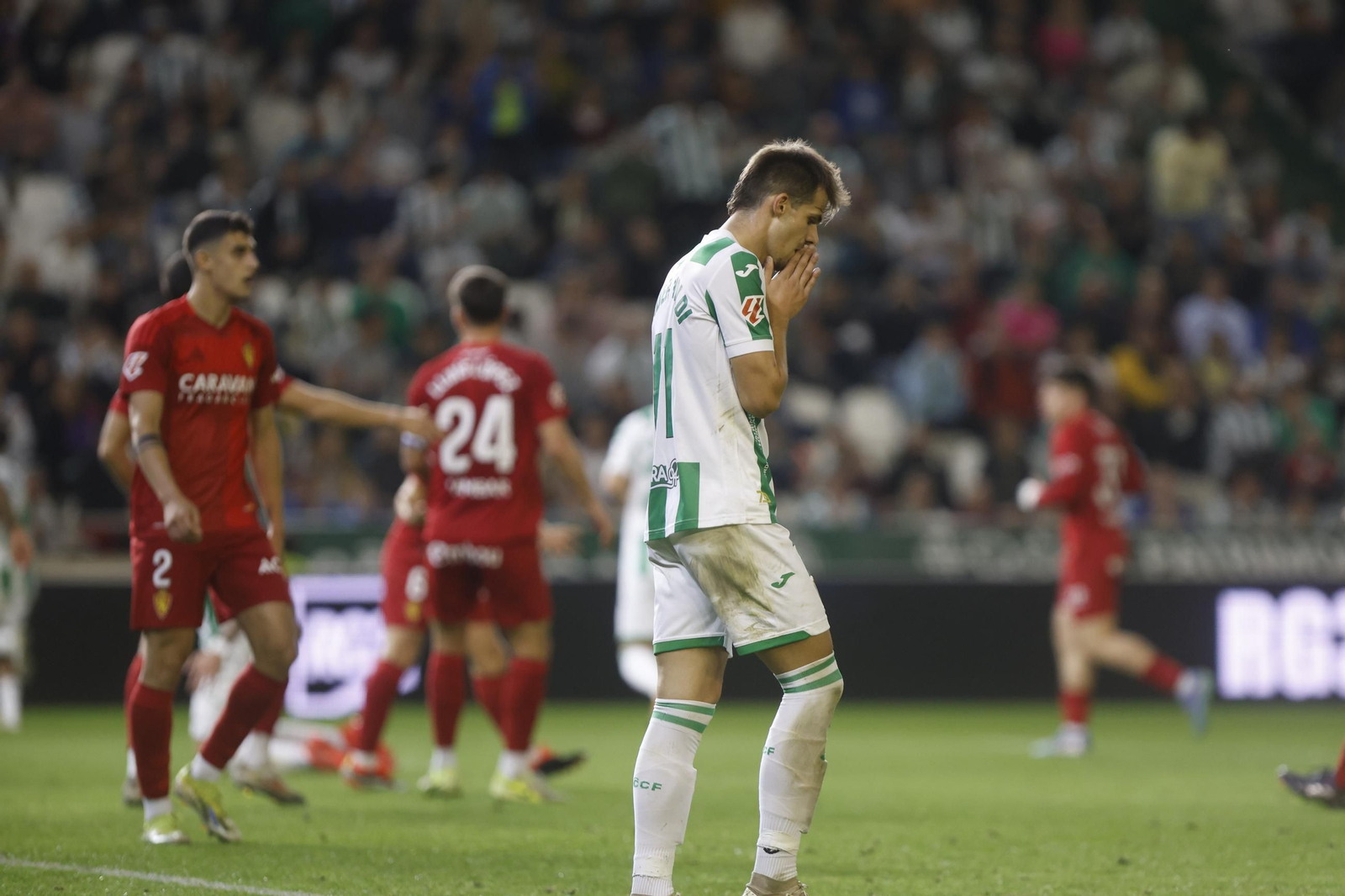 Las mejores fotos del ambiente en el Córdoba CF - Zaragoza en El Arcángel