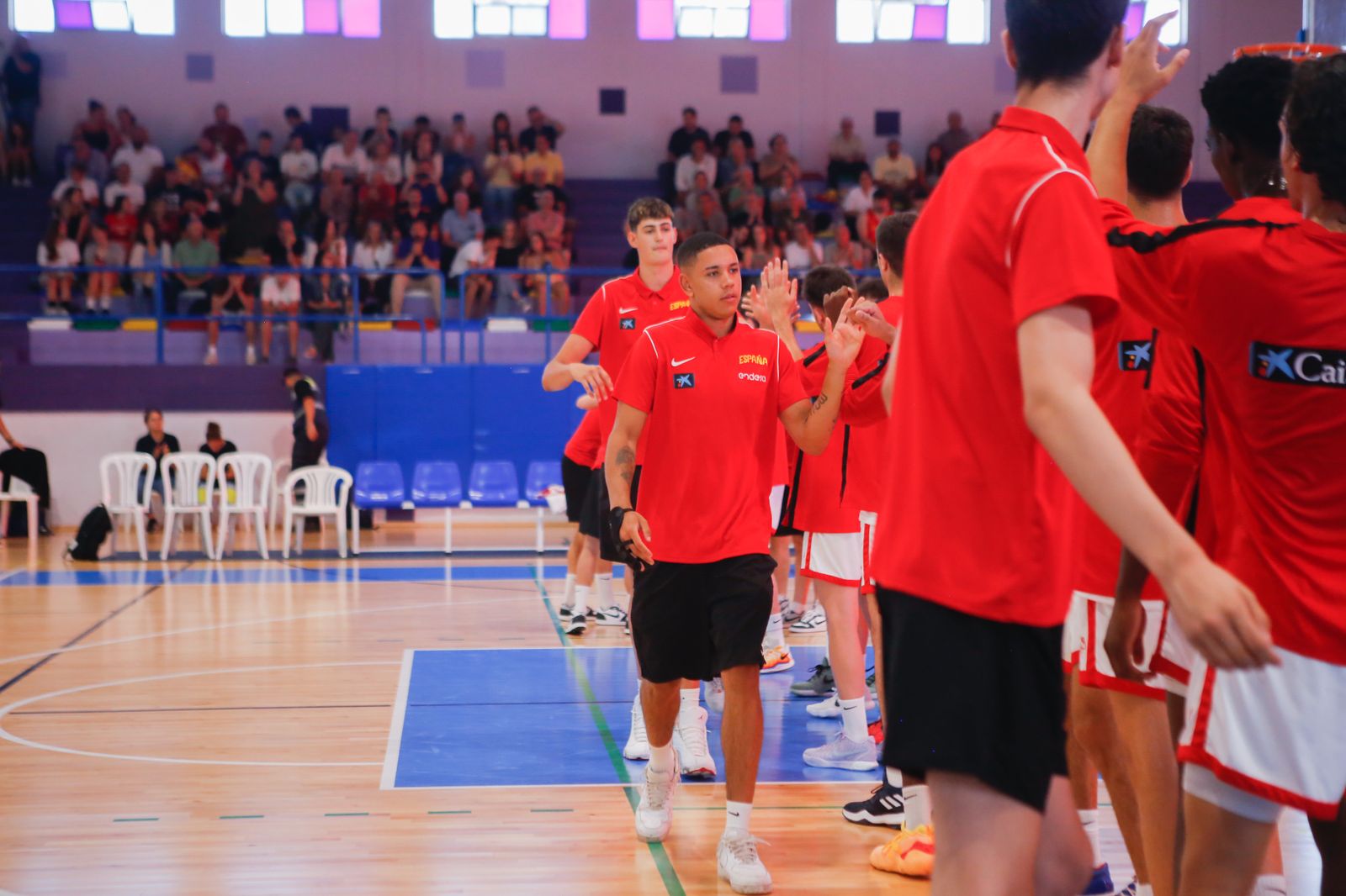 Las fotos de la primera jornada del torneo Internacional U20 de baloncesto de La Línea
