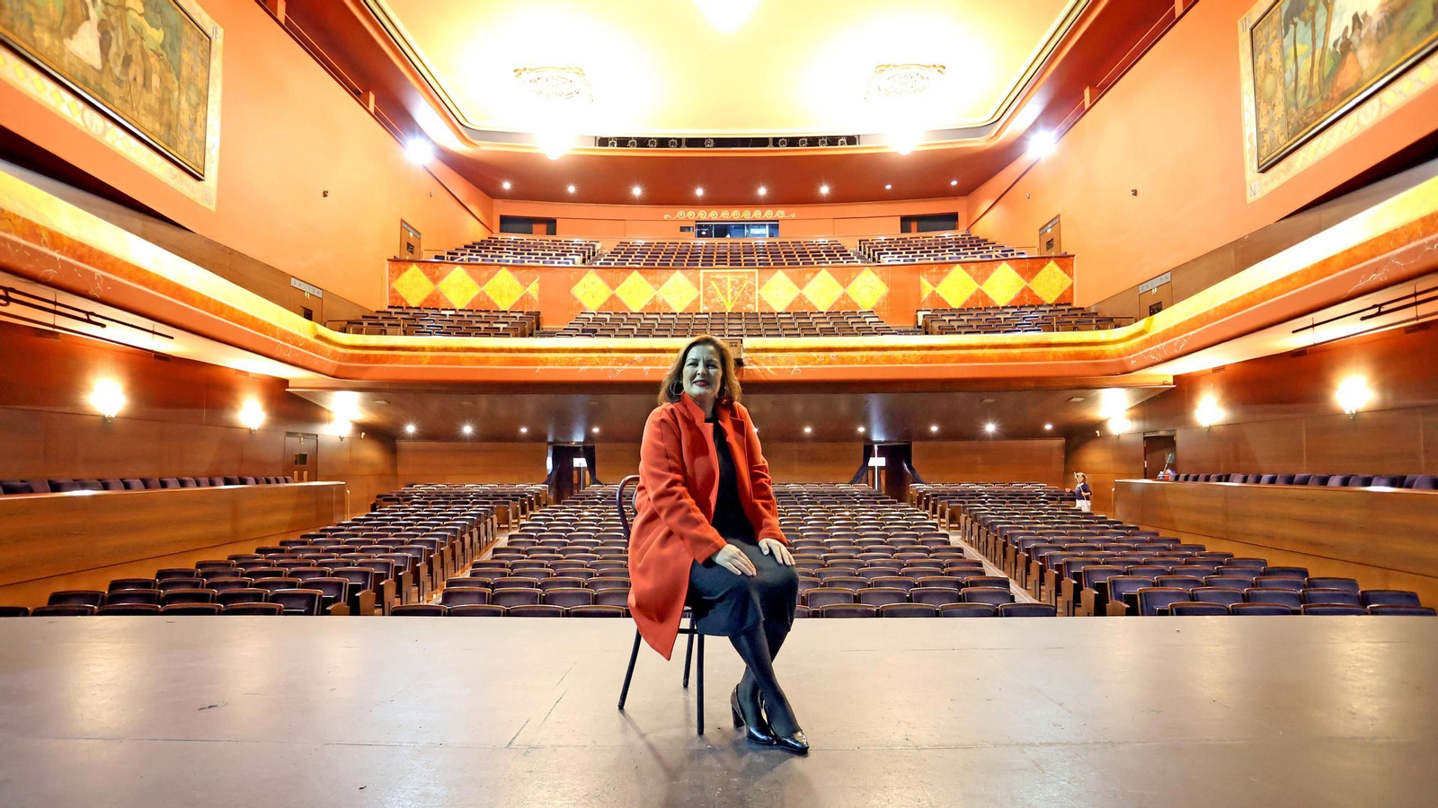 La bailaora María del Mar Moreno posa en el Teatro Villamarta.