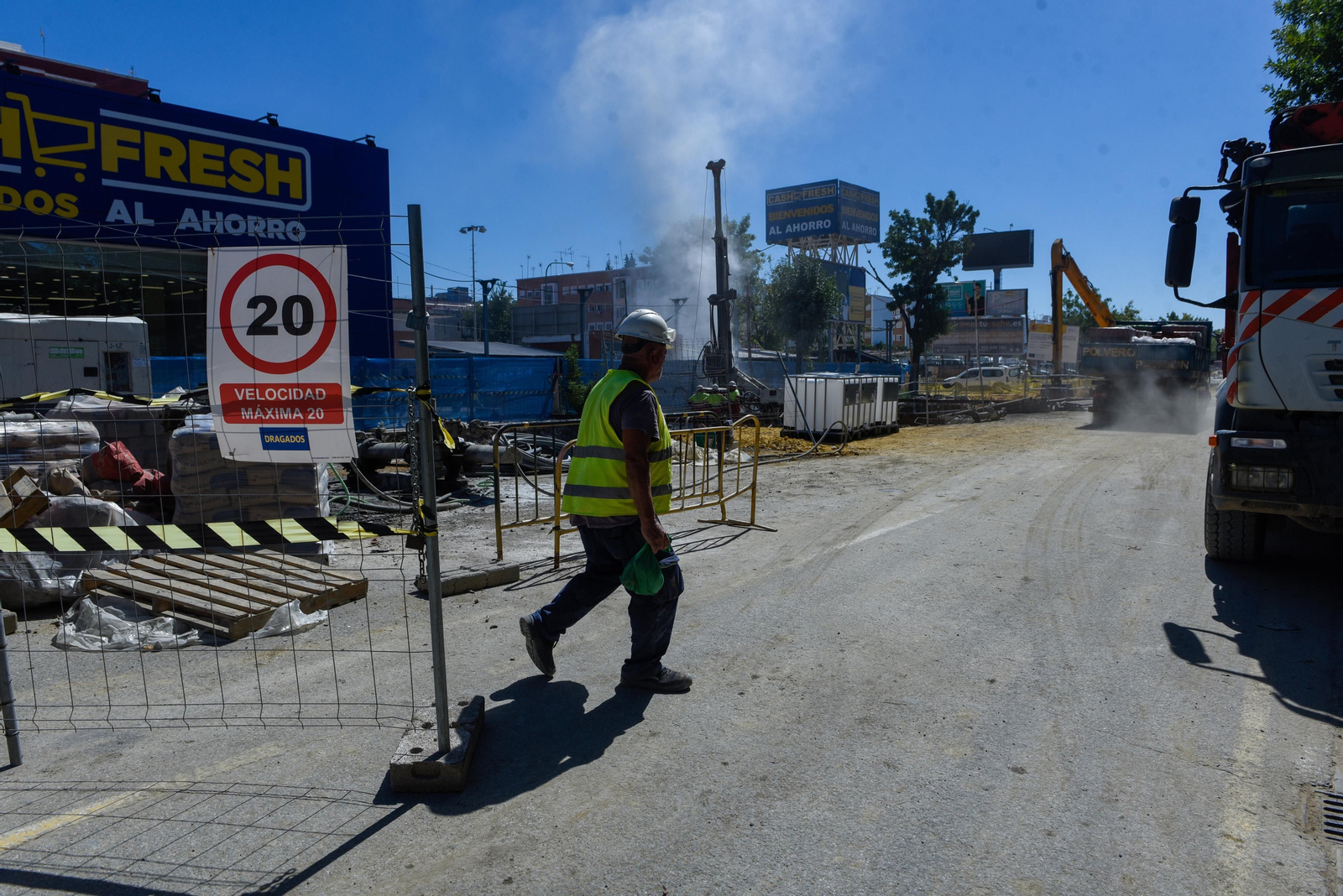 Imágenes de la Avenida de La Raza, a poco más de una semana para su reapertura