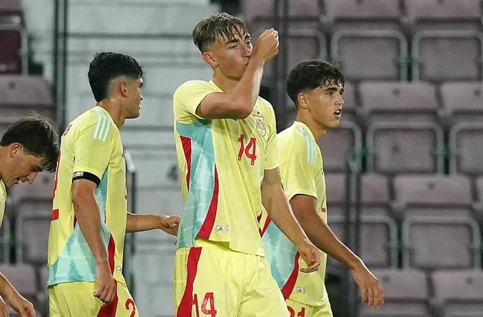 Dean Huijsen, con España sub 21