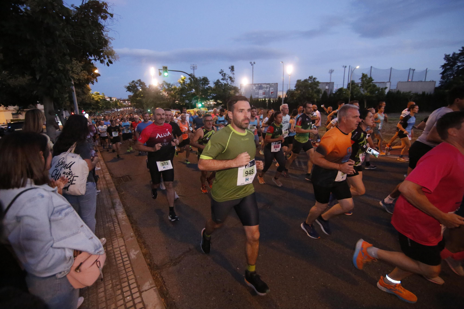 Las mejores fotos de la 21 edición de la Nocturna Trotacalles de Córdoba