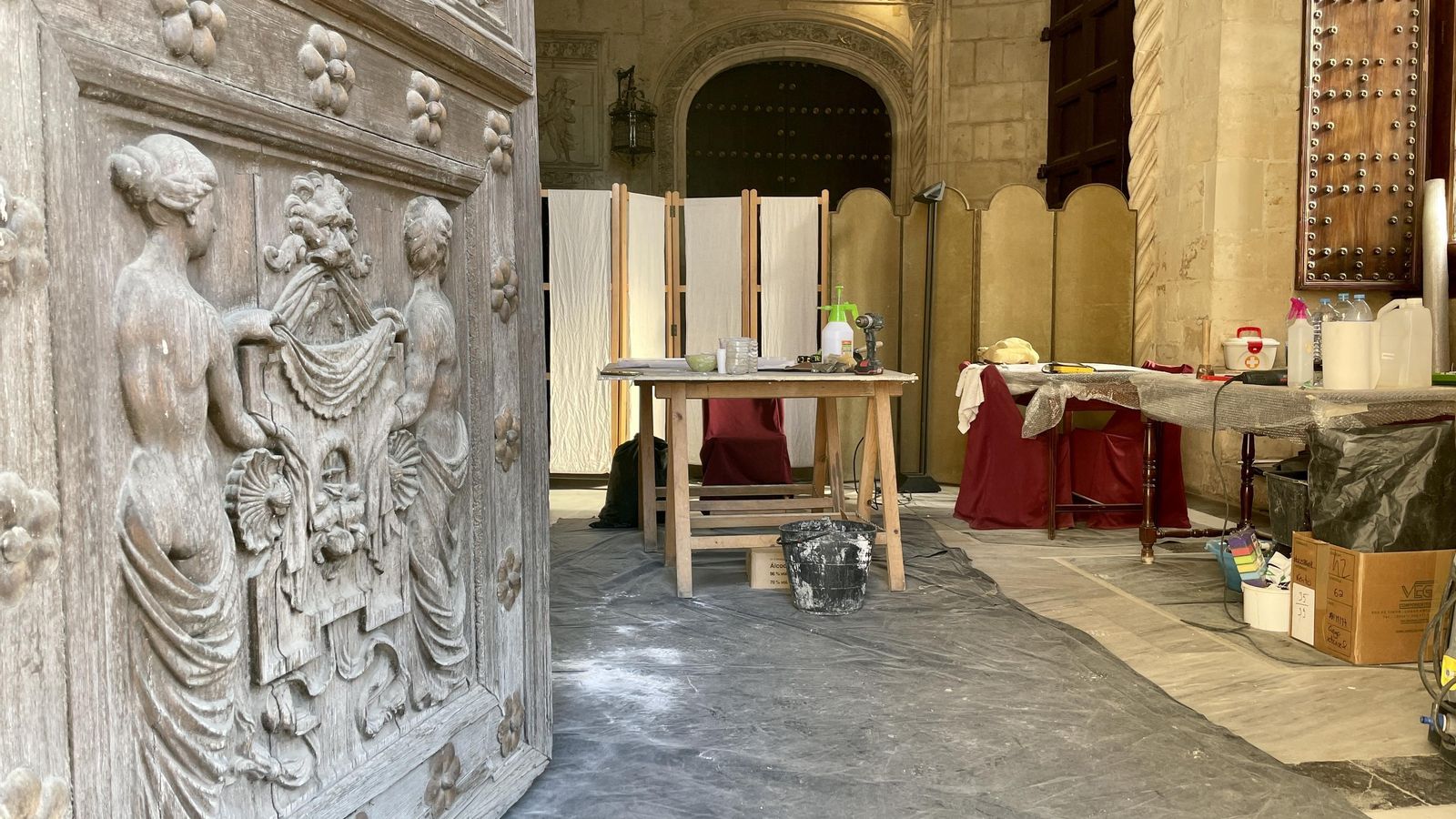 El taller improvisado en el apeadero del Ayuntamiento.