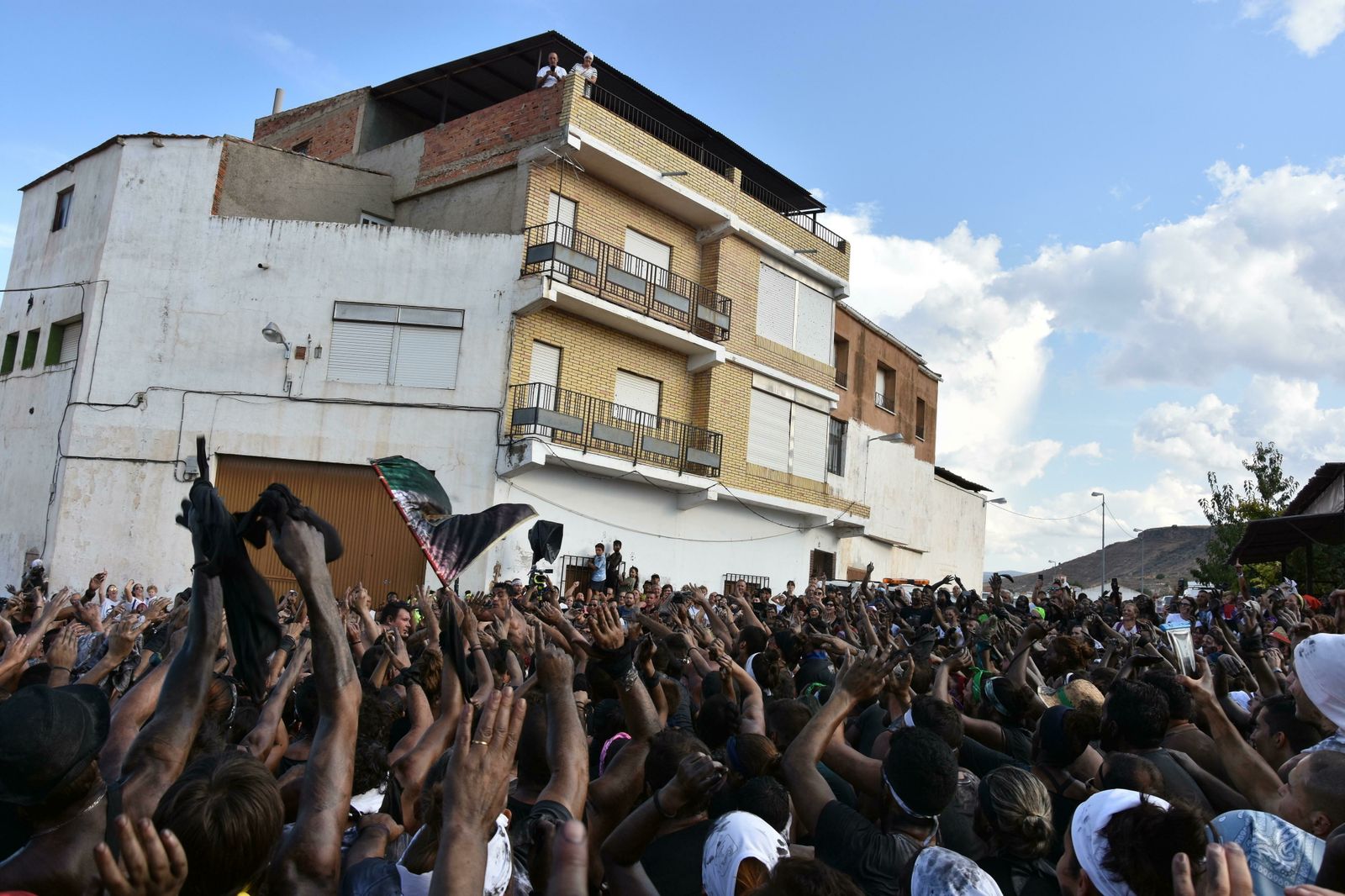 Imágenes del Cascamorras en Baza