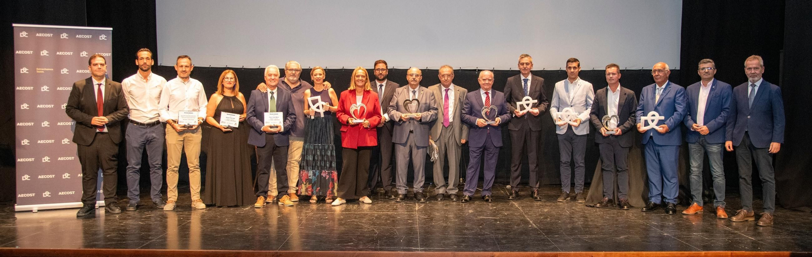 Los galardonados en los premios de los empresarios de la Costa