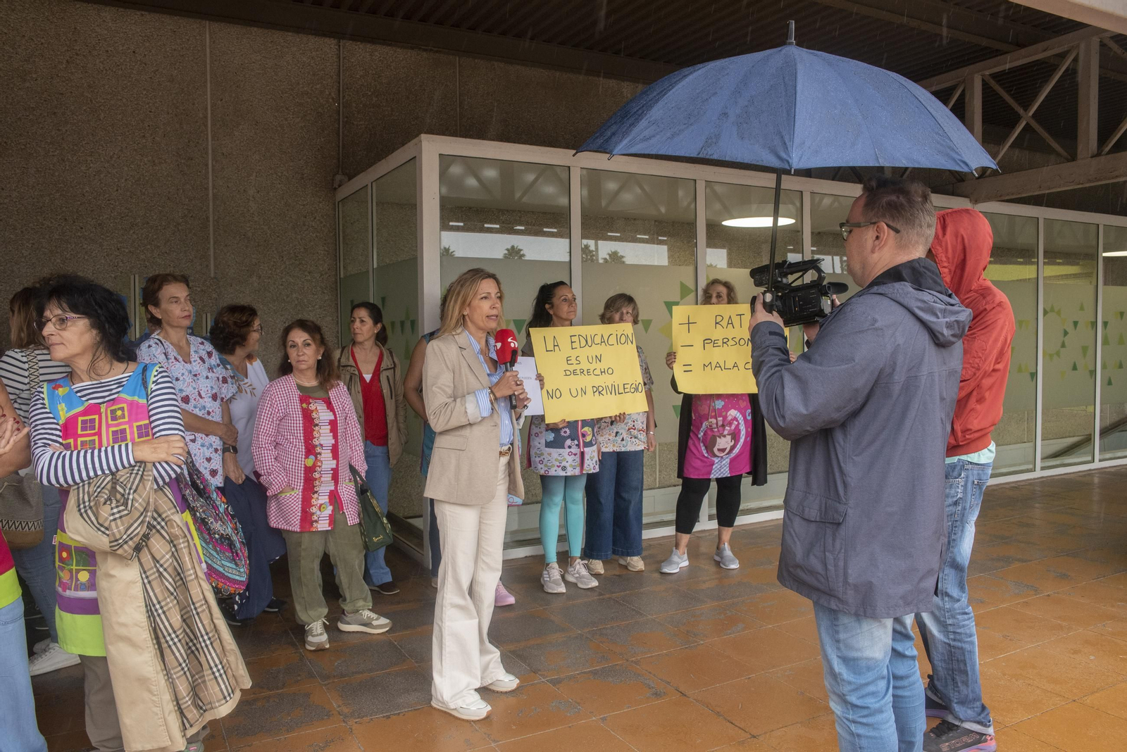 Las fotos de la concentración en La Línea contra el aumento de ratios y la falta de personal en las escuelas infantiles