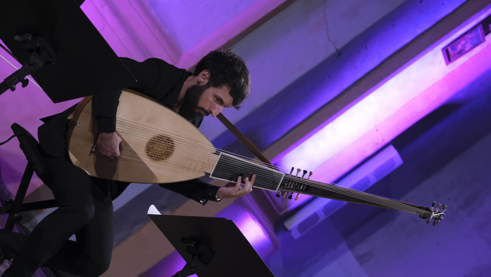 Imágenes de actuación de Carlos Mena y Concerto 1700 en el XXI Festival de Música Renacentista y Barroca de Vélez Blanco