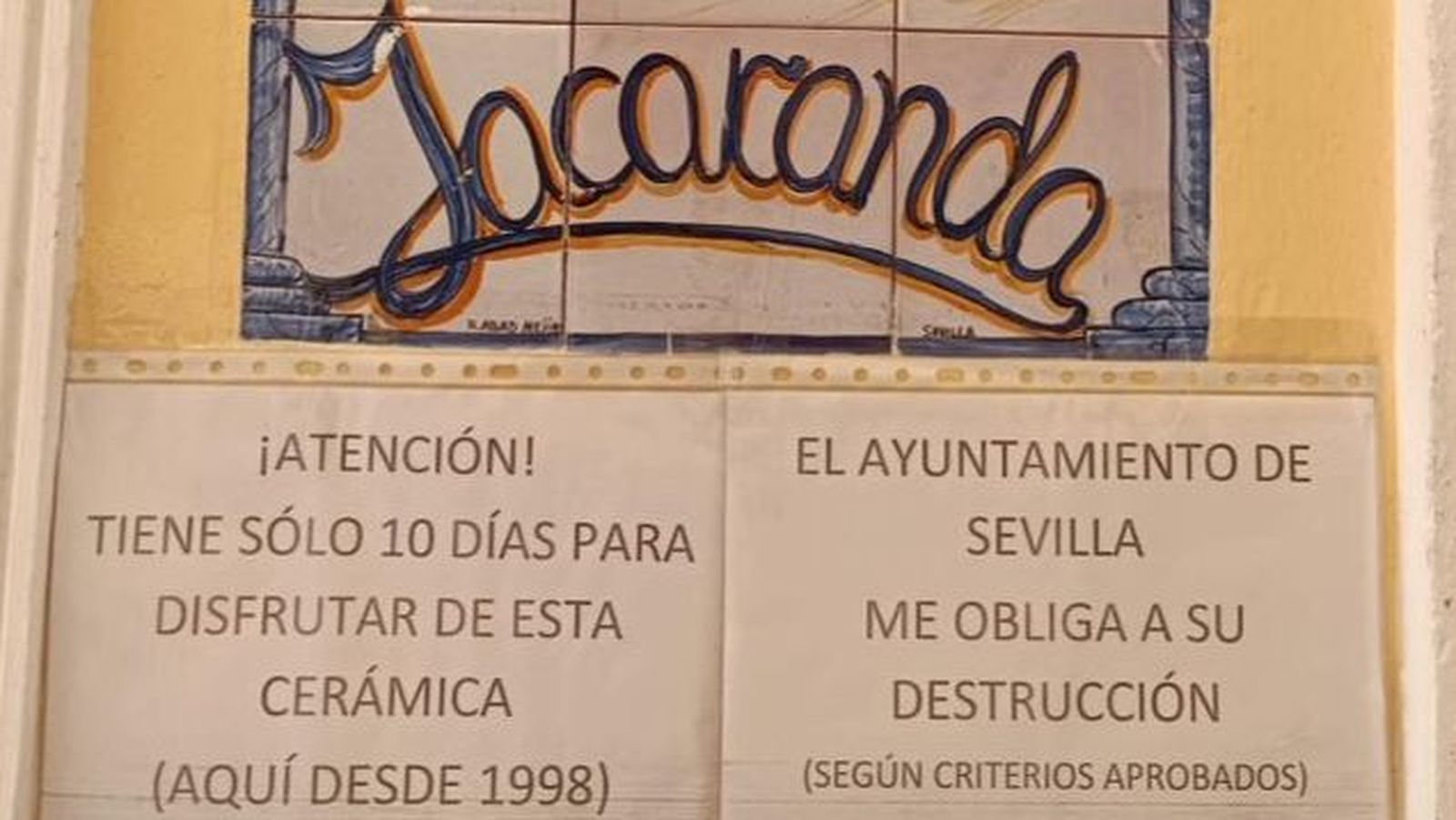 La polémica por la retirada de los azulejos en Santa Cruz.