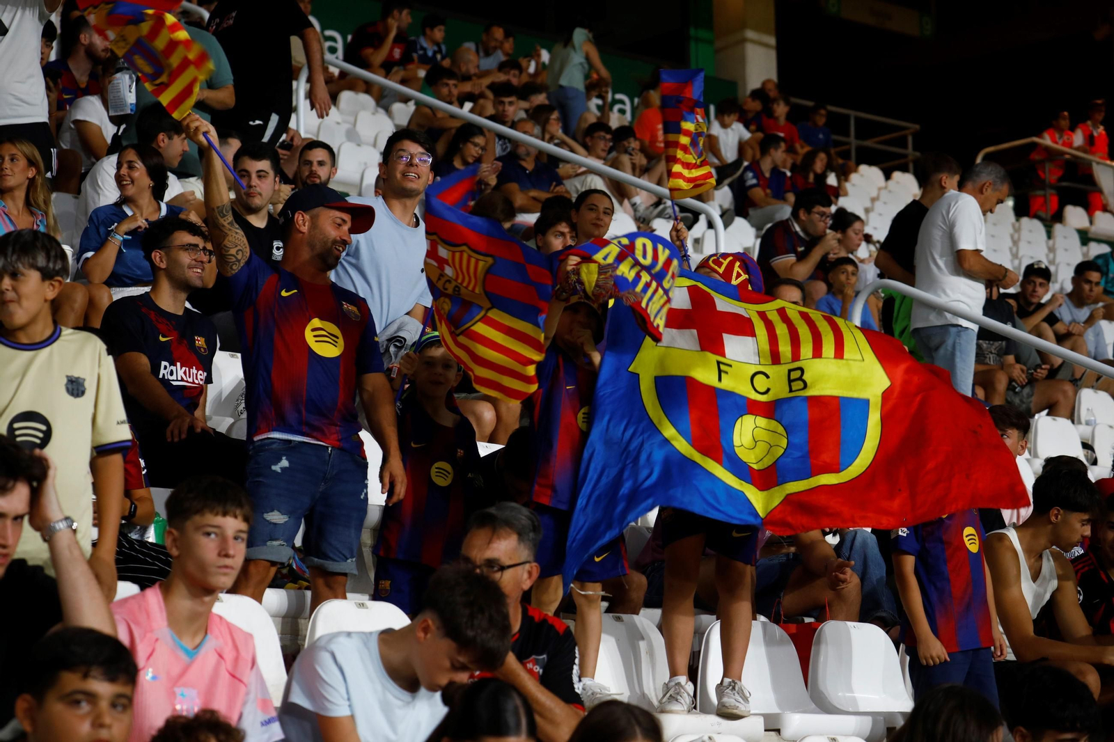 Las mejores fotos del Barcelona - Racing Club de la final del Mundial de Clubes juvenil en El Arcángel