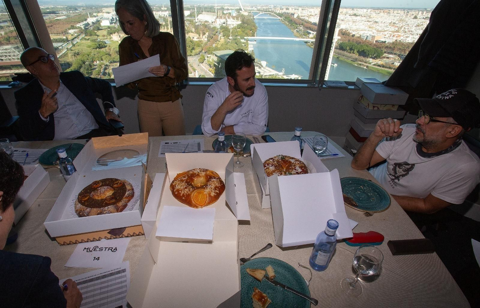 De derecha a izquierda, Manu Jara, Domi Vélez, Begoña Amurrio y Pedro Sánchez-Cuerda.