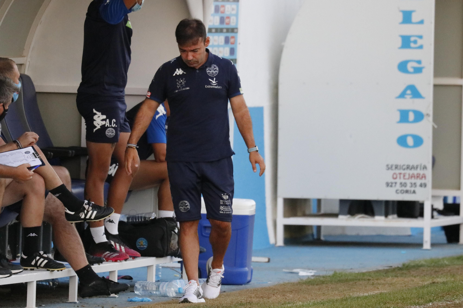 La victoria del Córdoba CF ante el CD Coria, en imágenes