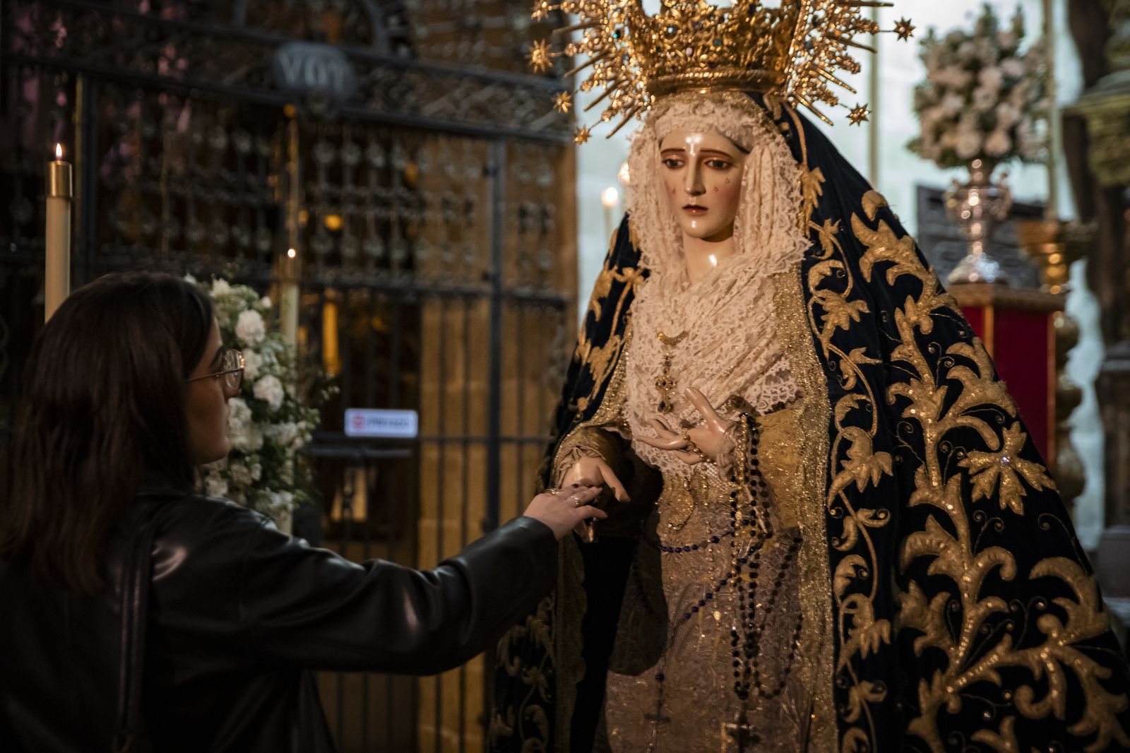 Las imágenes de los besapiés y besamanos del Segundo Domingo de Cuaresma en Jerez