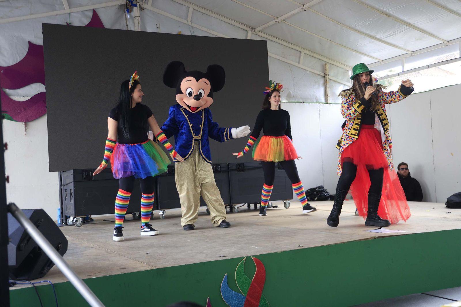 Búscate en las fotos del Carnaval de calle en Tarifa