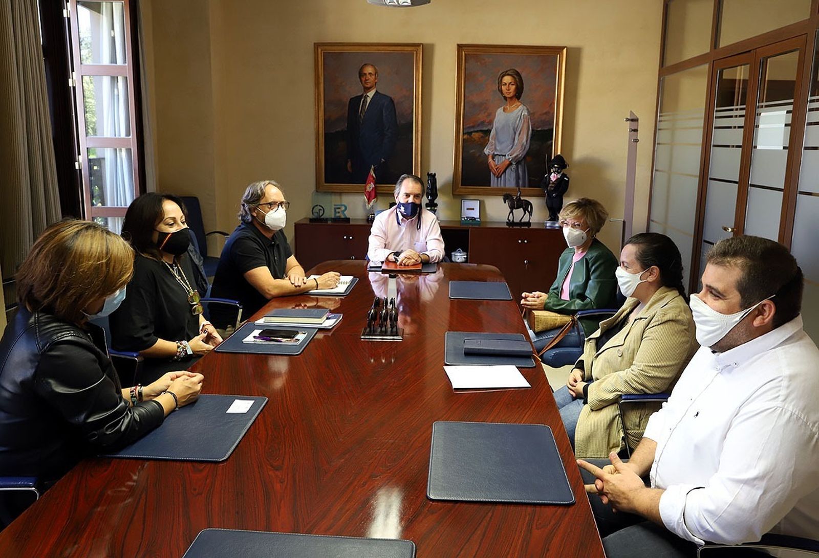 Collado y Ramos, con representantes de ambas entidades