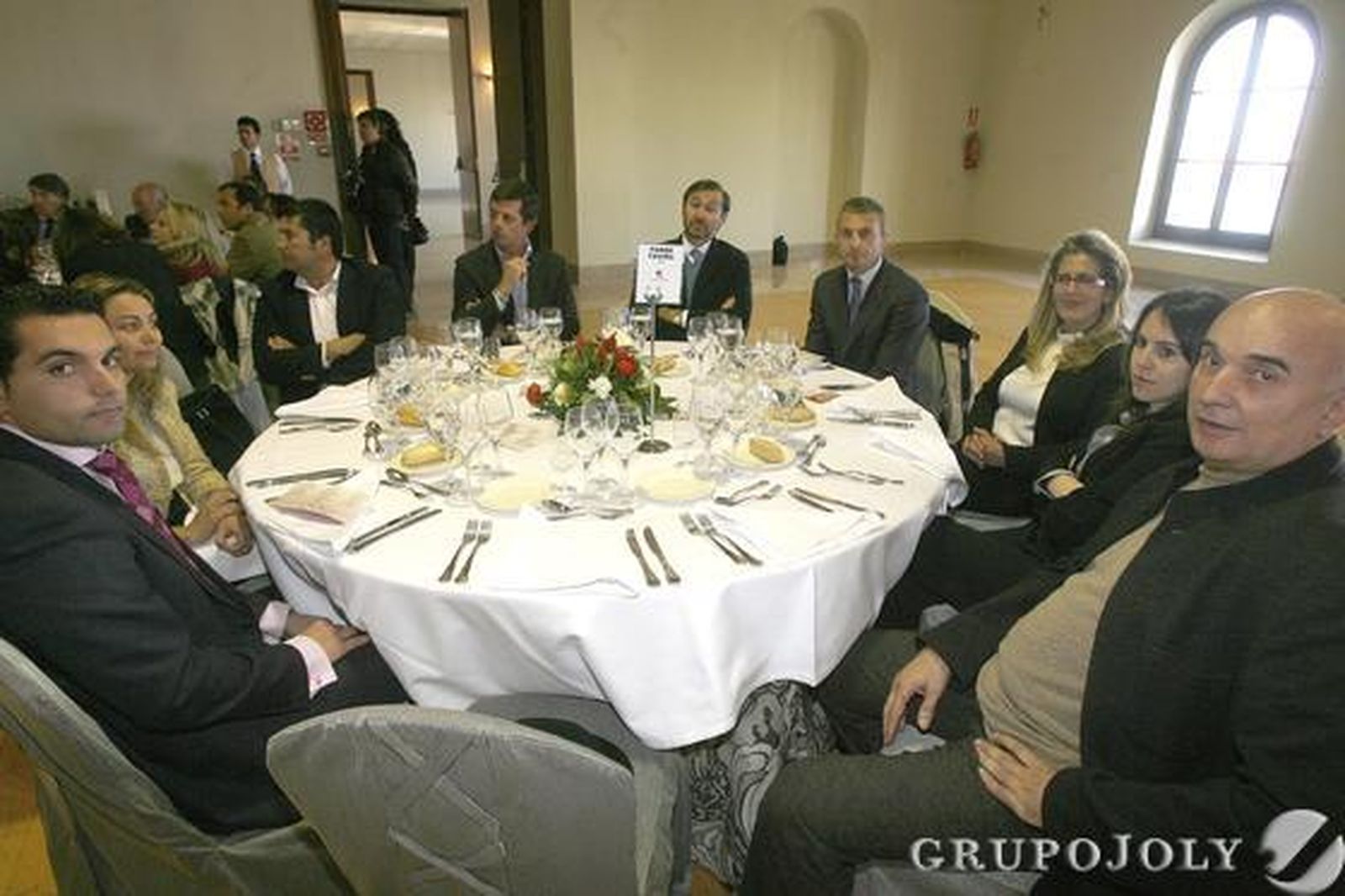 Por la izquierda, Abraham Granadino González, Eva María López Alonso, Juan Carlos Carrasco, Juan Martín Bermúdez, Francisco Rufino Candau, Víctor Gómez, Elena Oca, Irene Rico y José Piñeiro González.

Foto: Julio Gonzalez-Joaquin Pino-Jose Braza