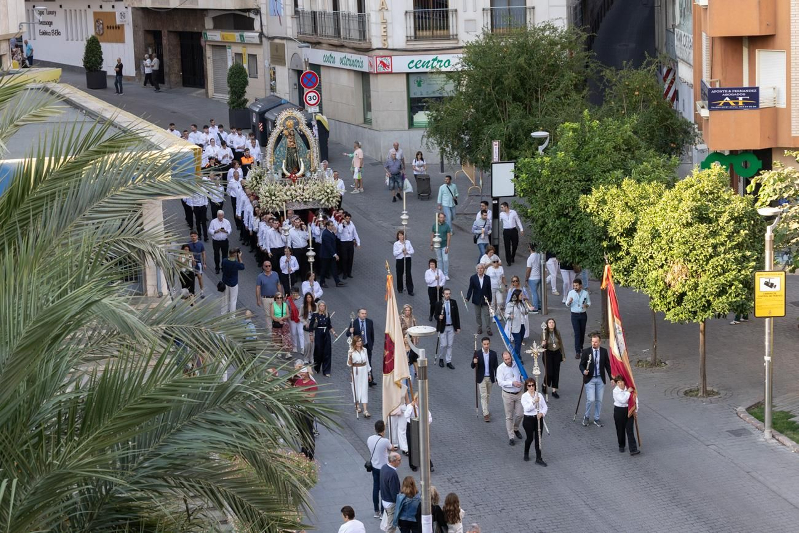 Un Jaén repleto de fieles acompañan los traslados de las veinte imágenes de la Magna (II)