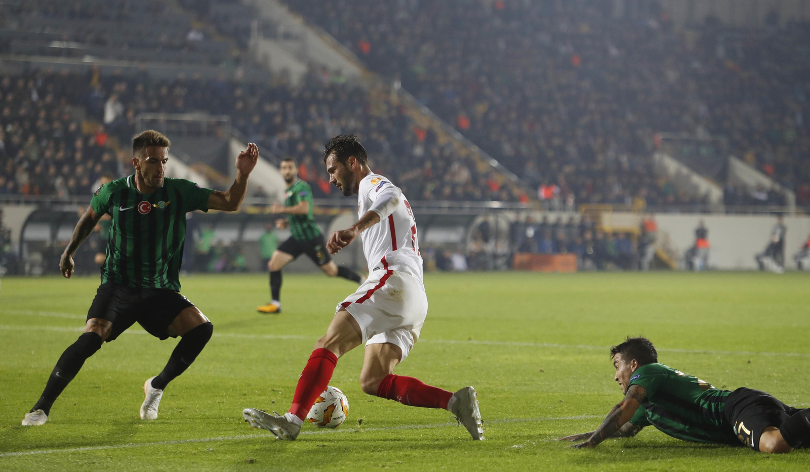 Las imágenes del Akhisar-Sevilla