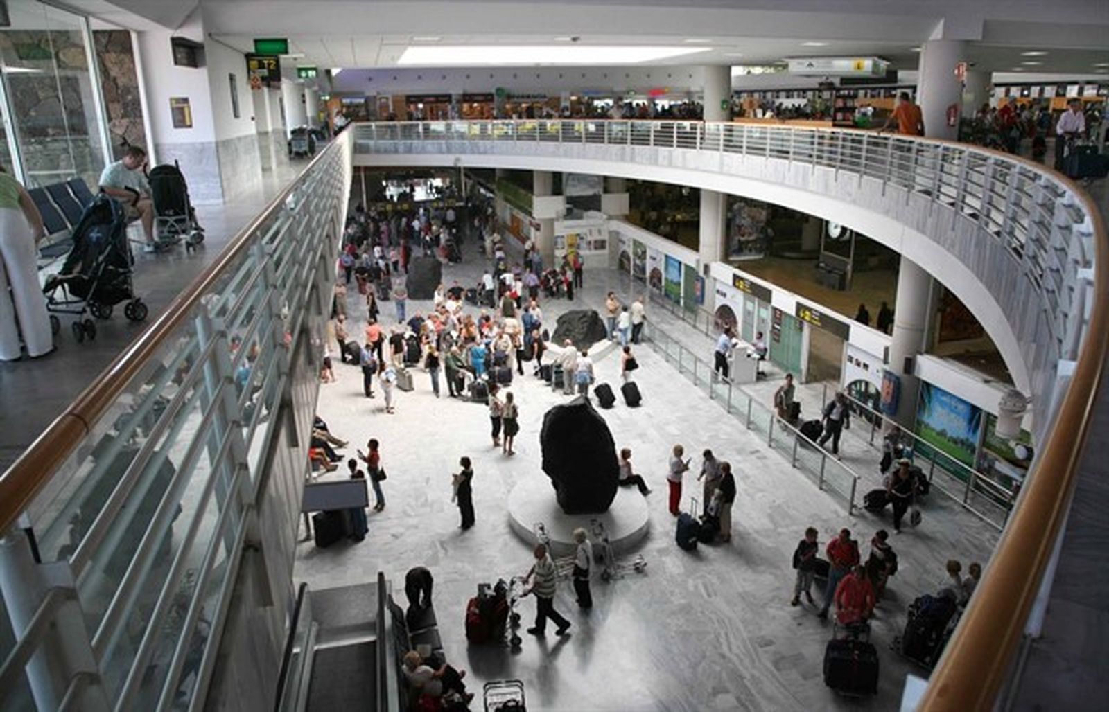 Interior del aeropuerto de Lanzarote