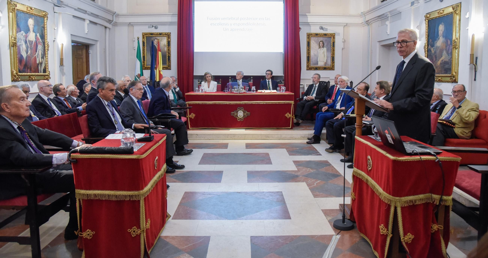 La Academia de Medicina de Sevilla recepciona a tres nuevos académicos correspondientes