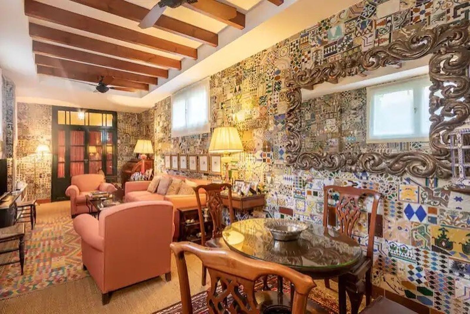 Una de las estancias de la casa palacio sita en el barrio de Santa Cruz