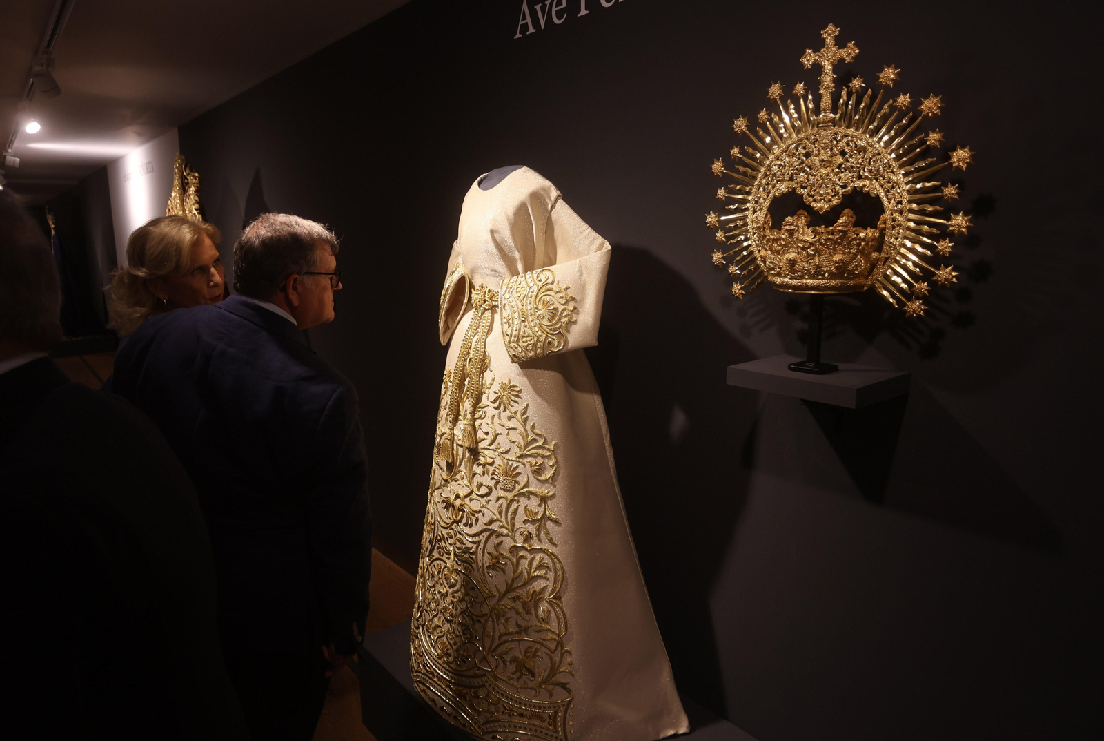 Cien años de Señorita de Triana en una exposición.