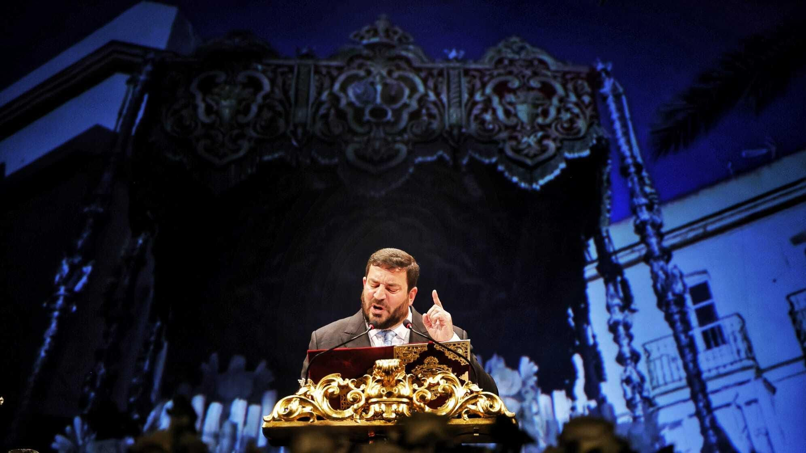 Todas las imágenes del Pregón de Fernando Díaz de la Semana Santa de Cádiz 2024