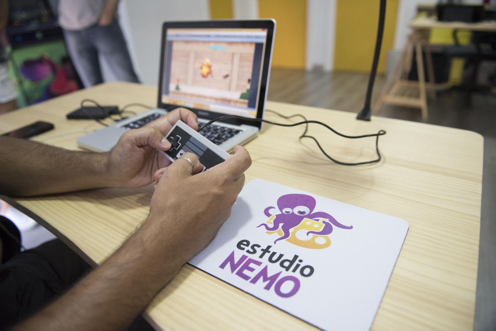 La iniciativa Granada Jam fomenta "la cultura y profesionalización de la creación de videojuegos".