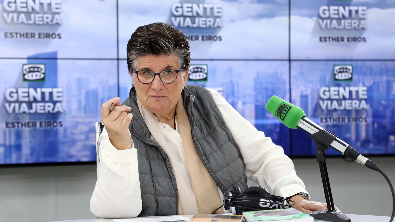 Esther Eiros presenta el espacio 'Gente Viajera'.