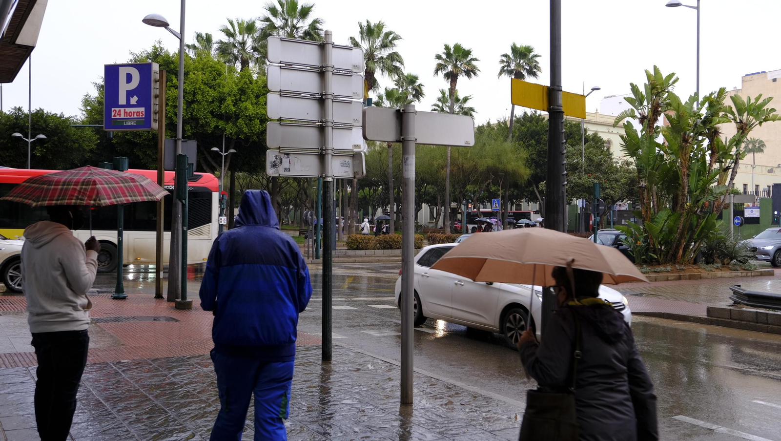 Fotogalería de la lluvia en Almería.
