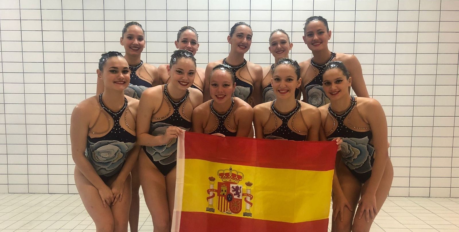 El equipo nacional júnior de España con Marina García y Carmen Beato.