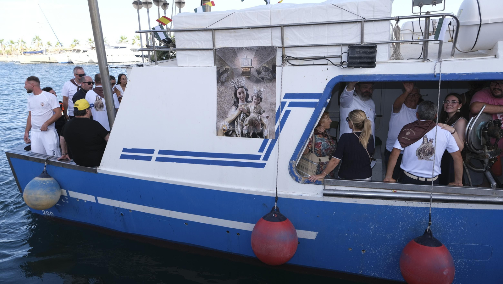 Procesión marinera  de la Virgen del Carmen en Aguadulce