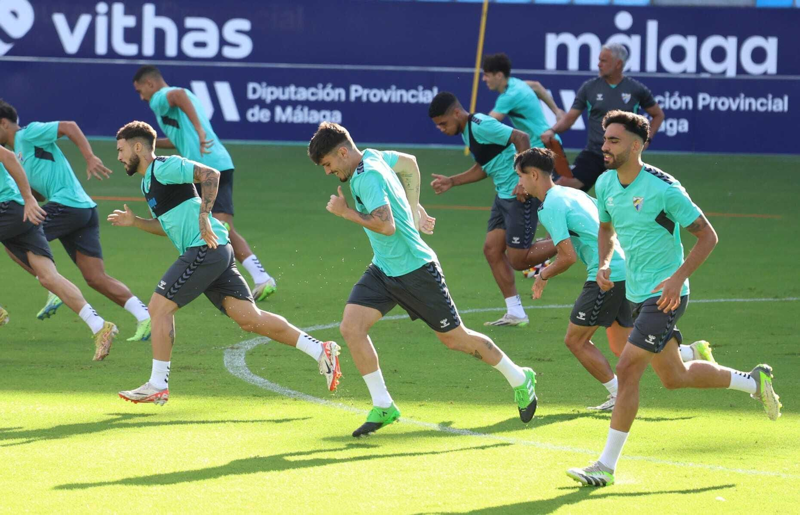 Las imágenes del entrenamiento del Málaga en La Rosaleda Las imágenes del entrenamiento del Málaga en La Rosaleda
