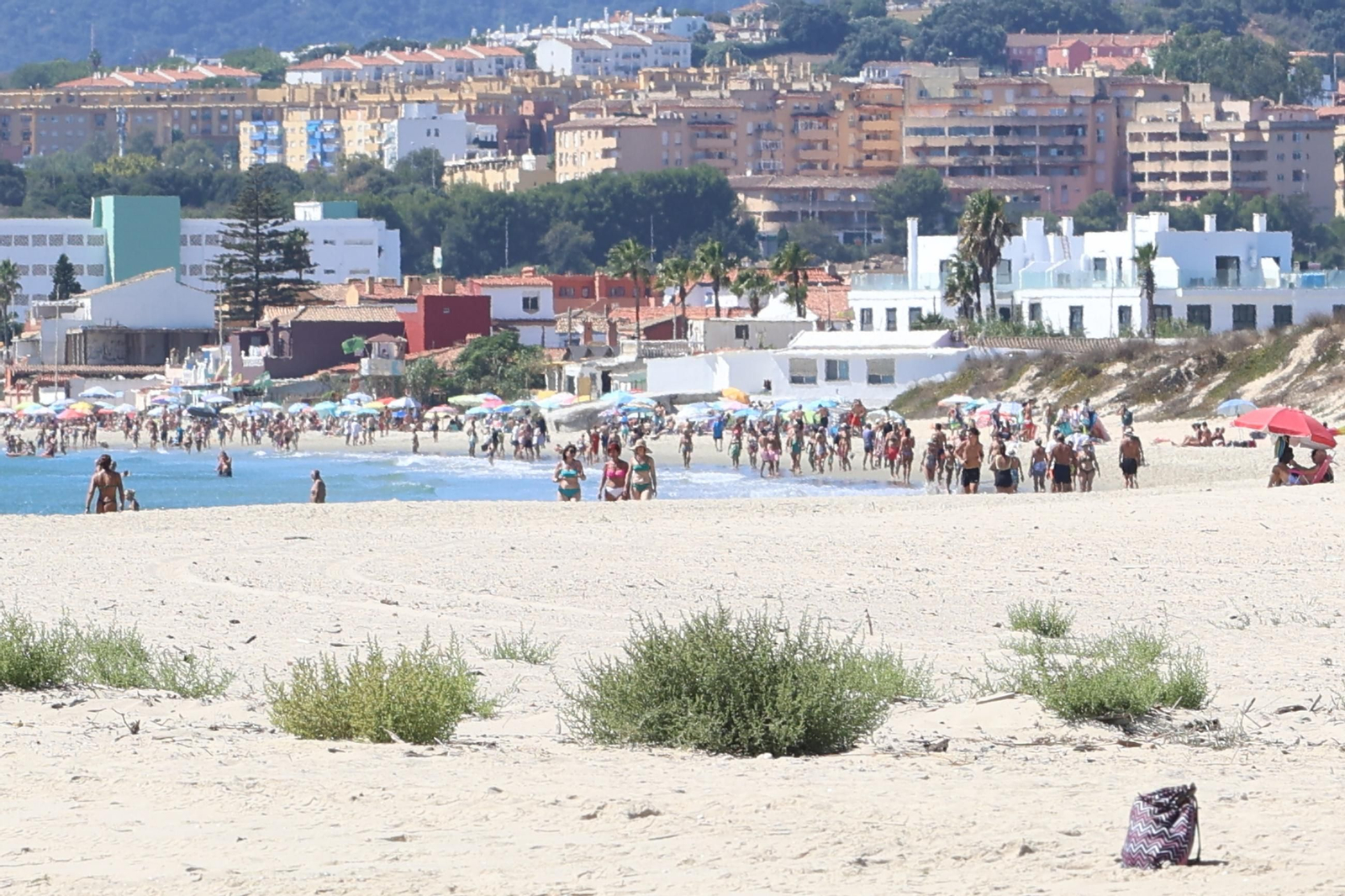 Las fotos del último domingo de playa de agosto en el Campo de Gibraltar