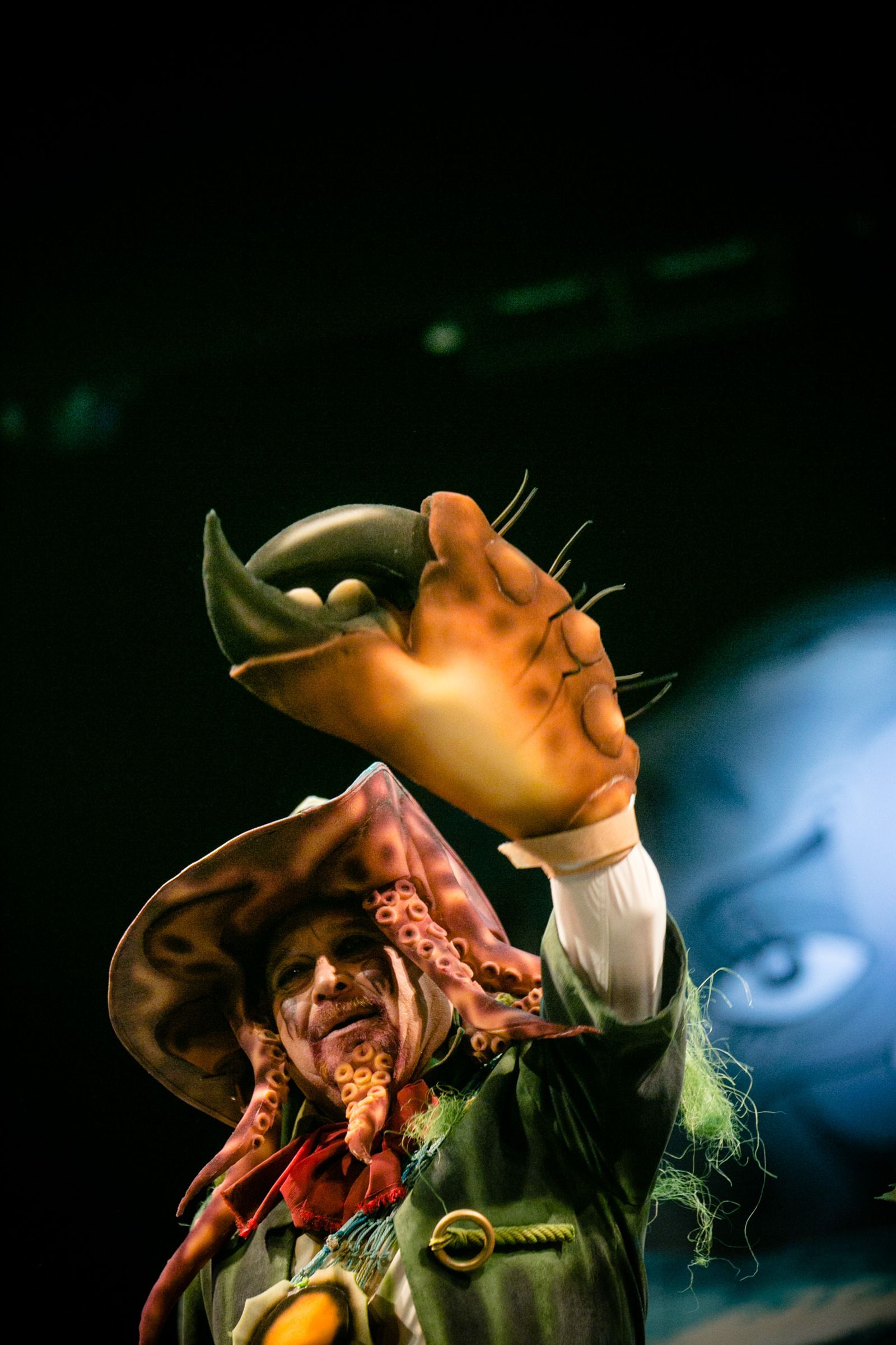 Chirigota "La maldición de la lapa negra"