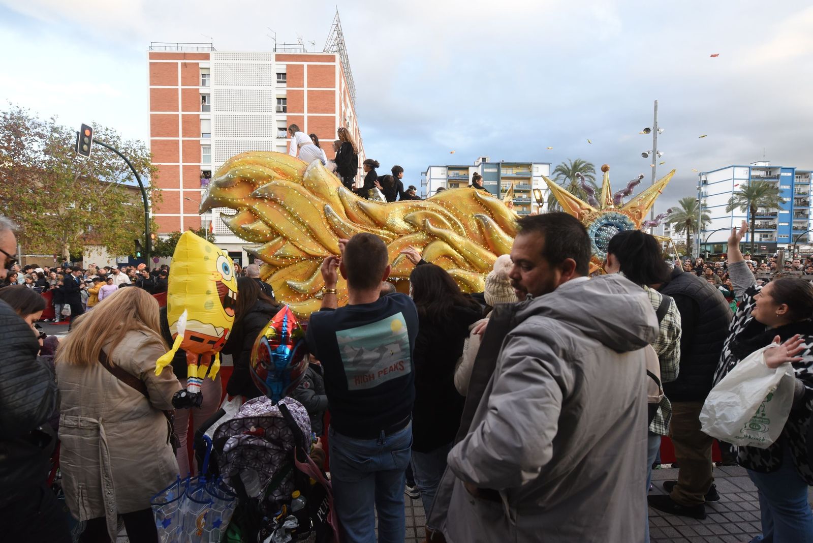 La ilusión se extiende por Córdoba en una mágica cabalgata de Reyes