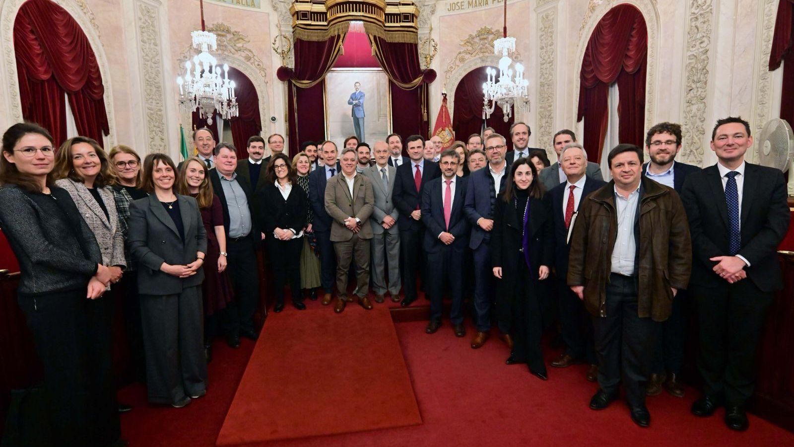 Recepción en el Ayuntamiento de Cádiz al Comité Intergubernamental de Airbus