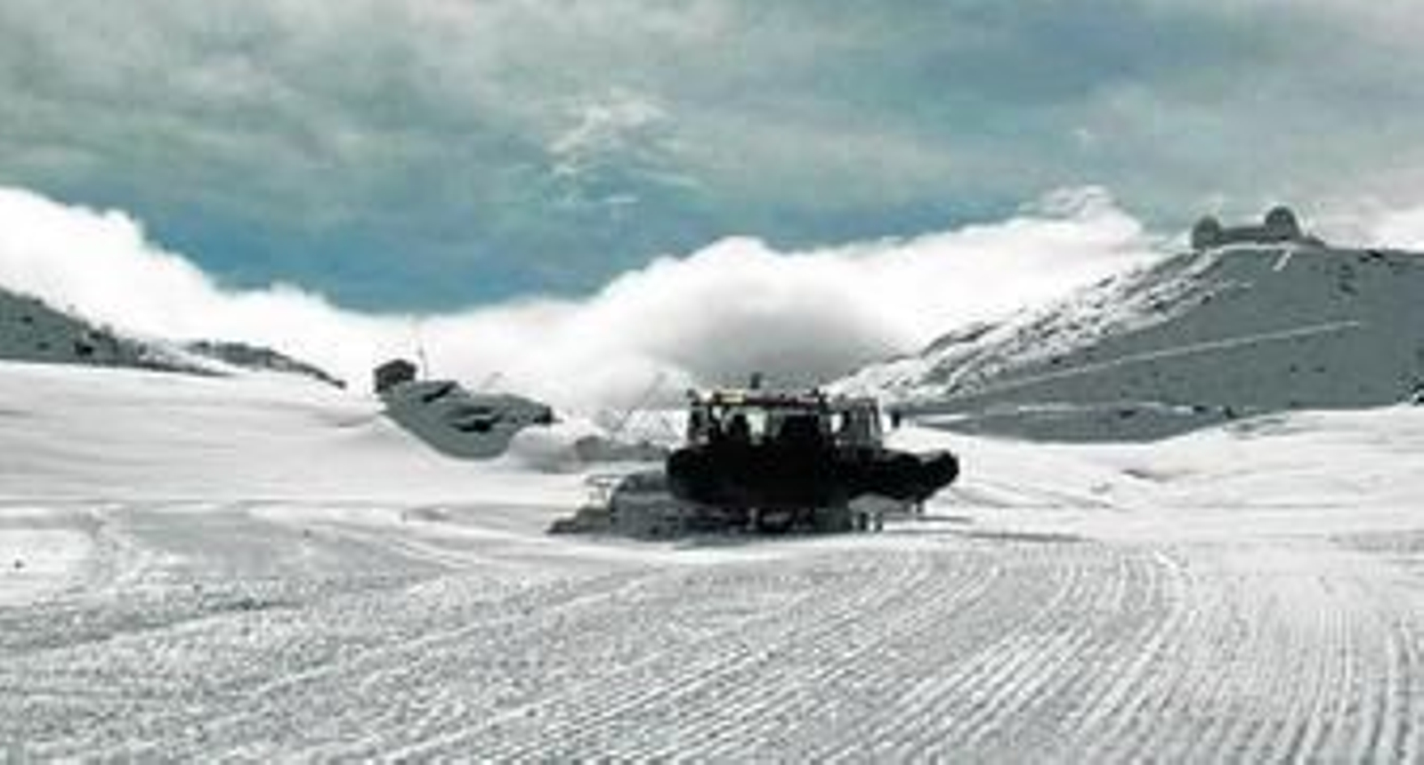 La producción de nieve se ha intensificado estos días.