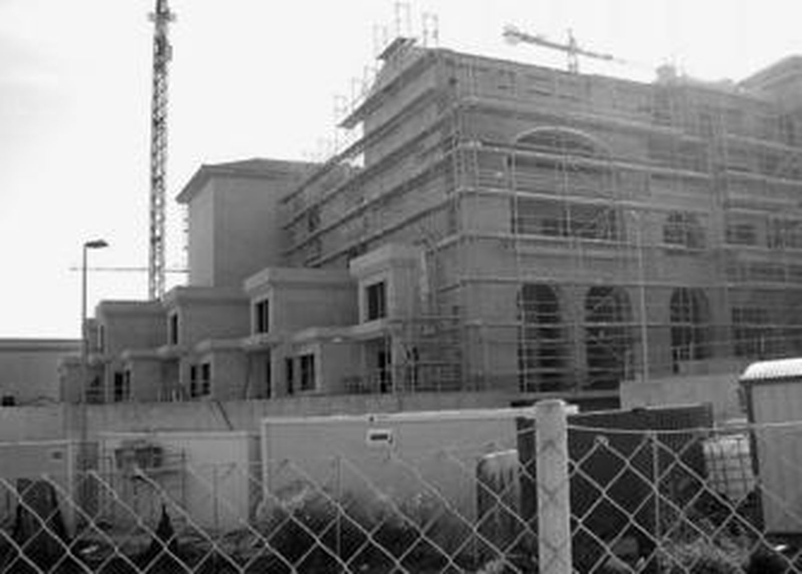 Las obras del hotel Hyatt de Casares marchan a buen ritmo, según esta imagen tomada ayer.