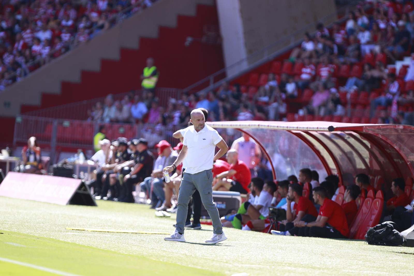 Imágenes del empate a 3 de la U.D. Almería y el Granada C.F.