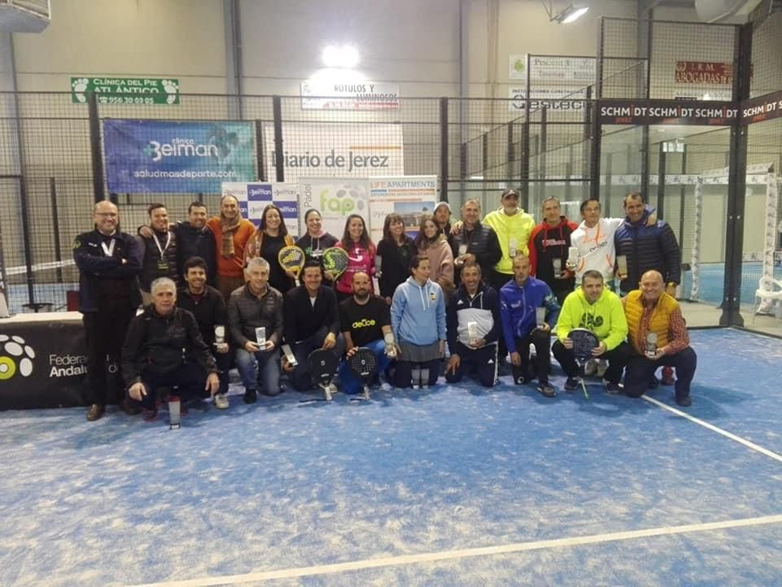 Ganadores y finalistas del I Circuito de Veteranos 'Clínica Beiman' en Pádel Extreme. Ganadores y finalistas del I Circuito de Veteranos 'Clínica Beiman' en Pádel Extreme.