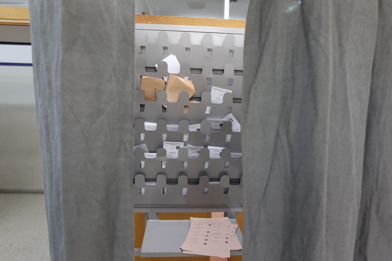 Así están votando los almerienses este 10N