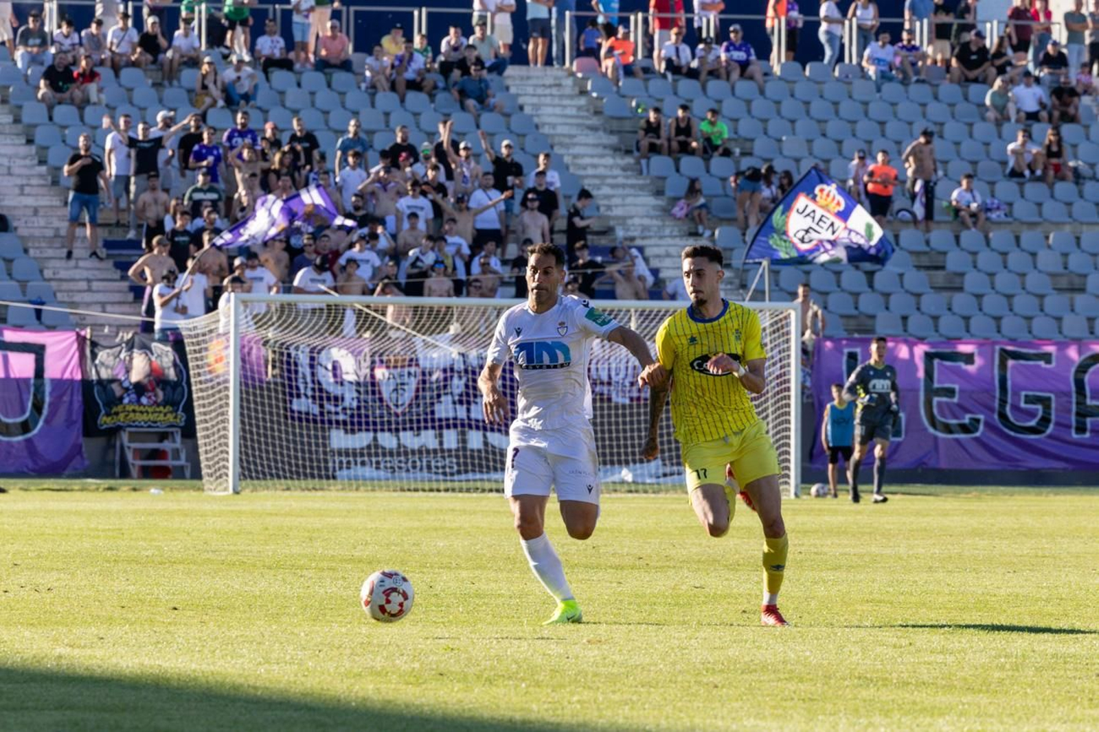 Las mejores imágenes del Real Jaén - CD Huétor Tájar Las mejores imágenes del Real Jaén - CD Huétor Tájar