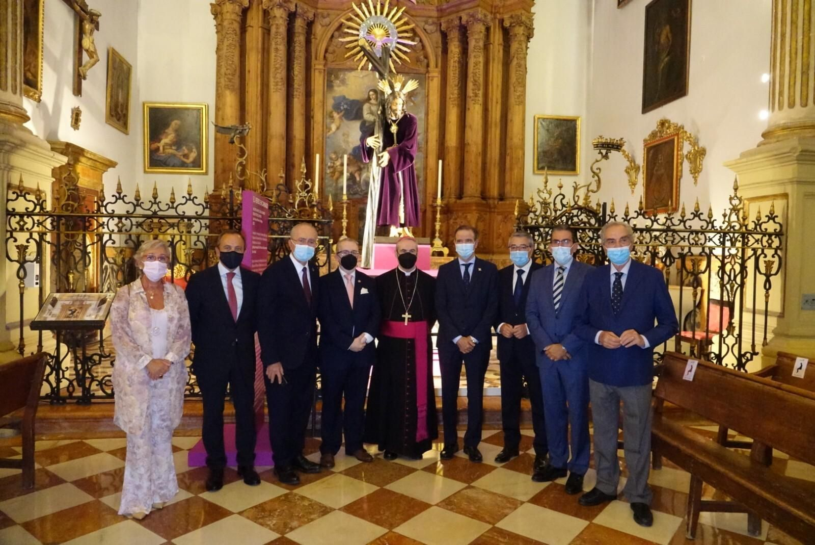 La veneración 'El verbo encarnado' en la Catedral de Málaga, en fotos