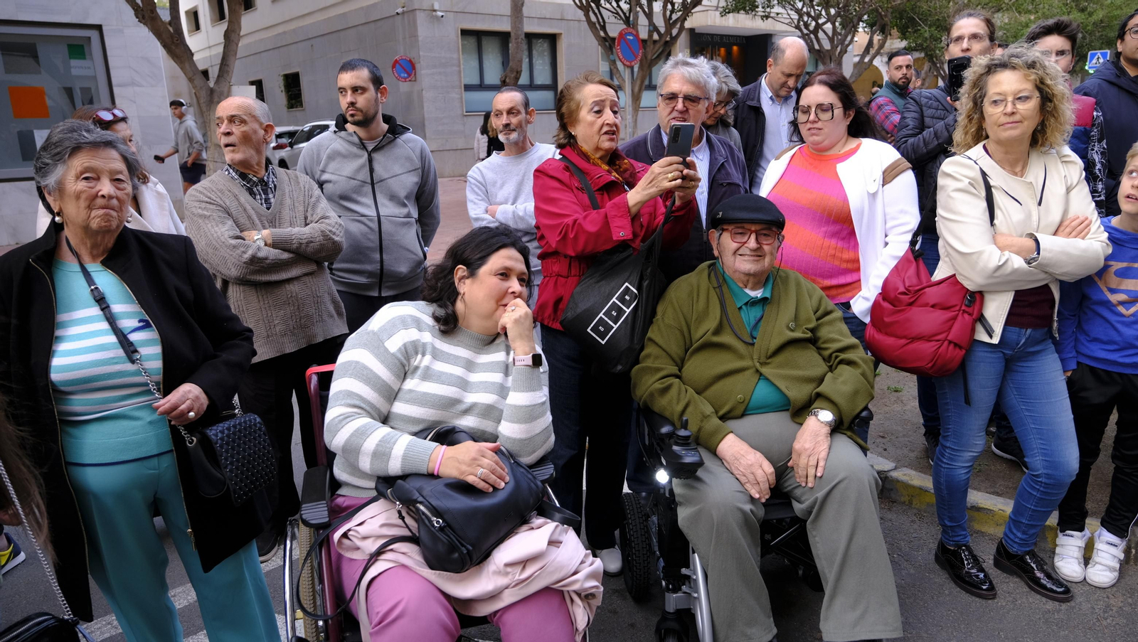 Pasión vuelve a su Iglesia de Santa Teresa azotada por la lluvia