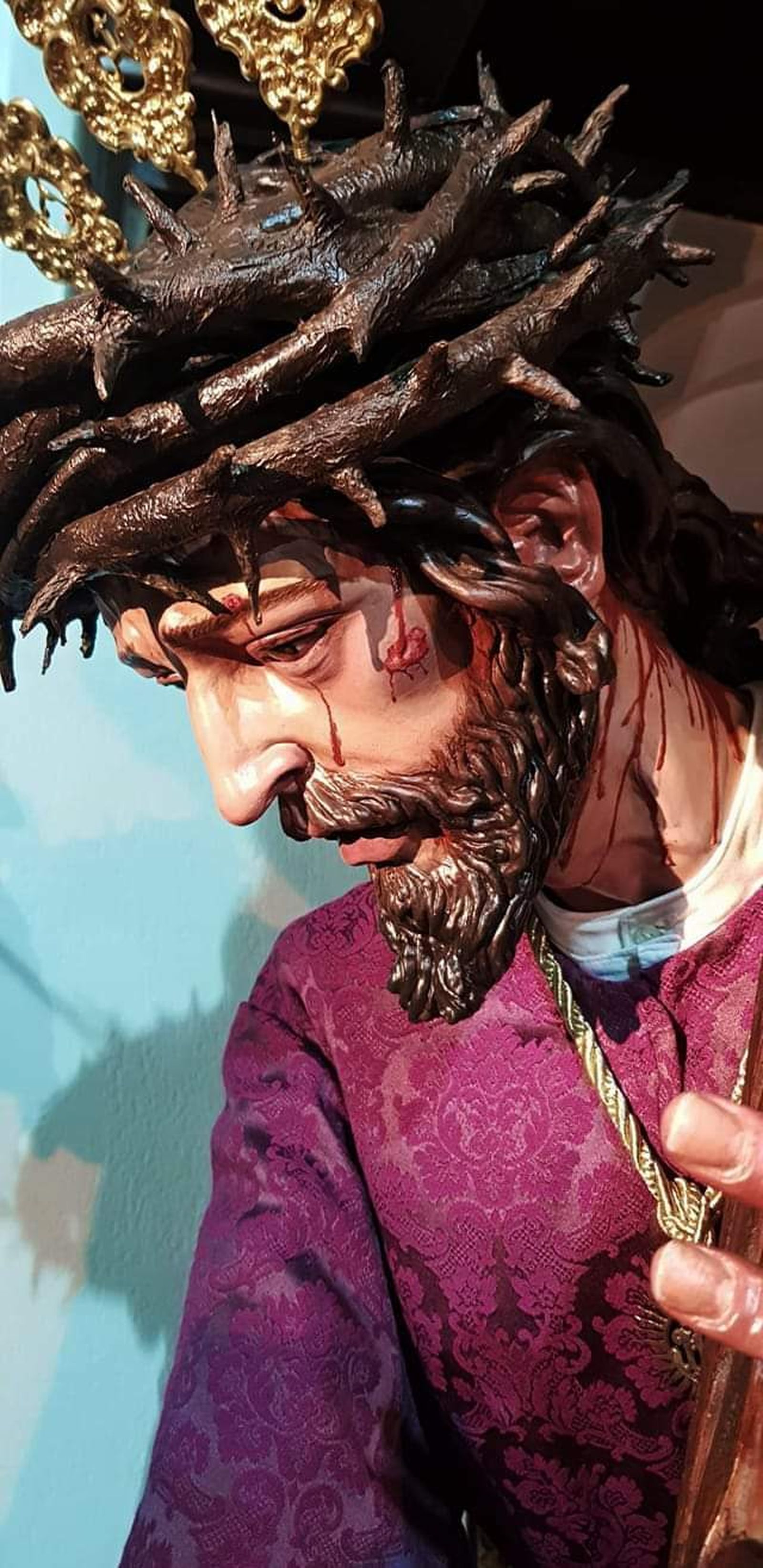 El Señor del Amparo de la hermandad del Consuelo.