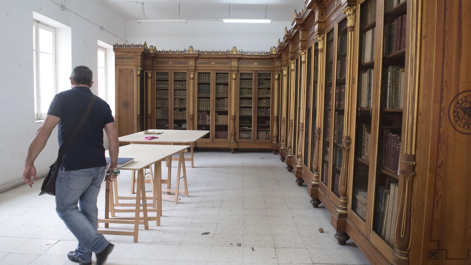 La biblioteca se ha traslado para evitar daños