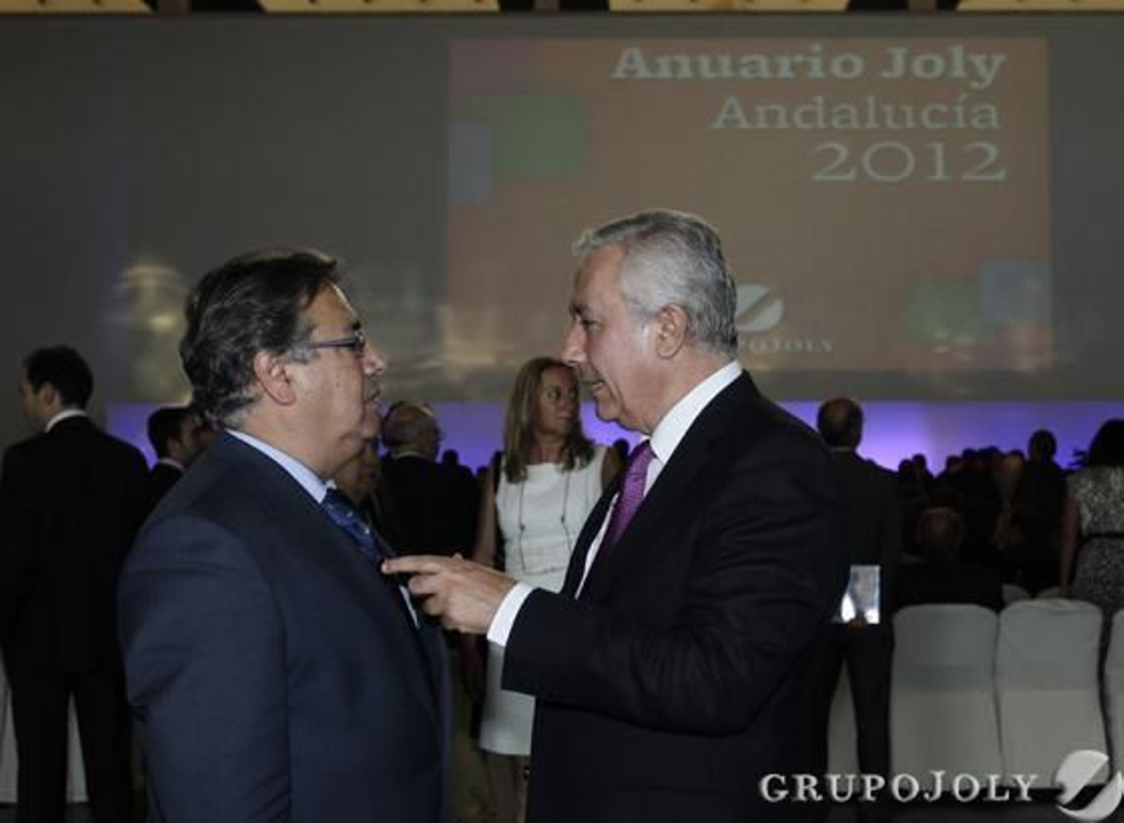 Juan Ignacio Zoido y Javier Arenas.

Foto: A. Pizarro - M. Gómez - J.C. Vázquez - V. Hidalgo