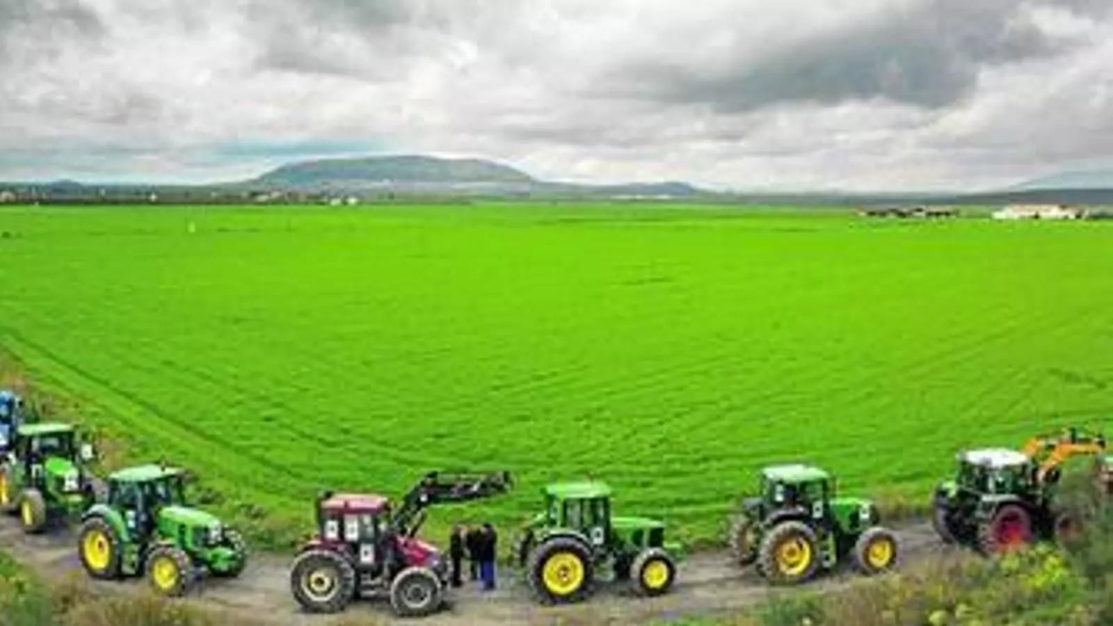 Protestas de agricultores contra el anterior anillo de ensayos ferroviarios.