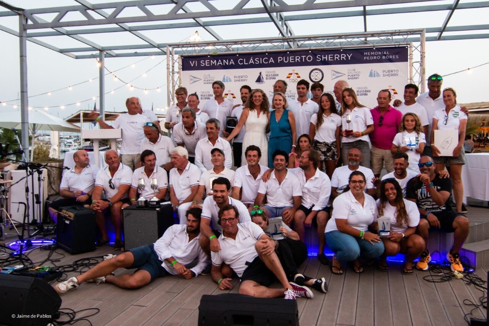 Foto de familia durante la ceremonia de entrega de trofeos.